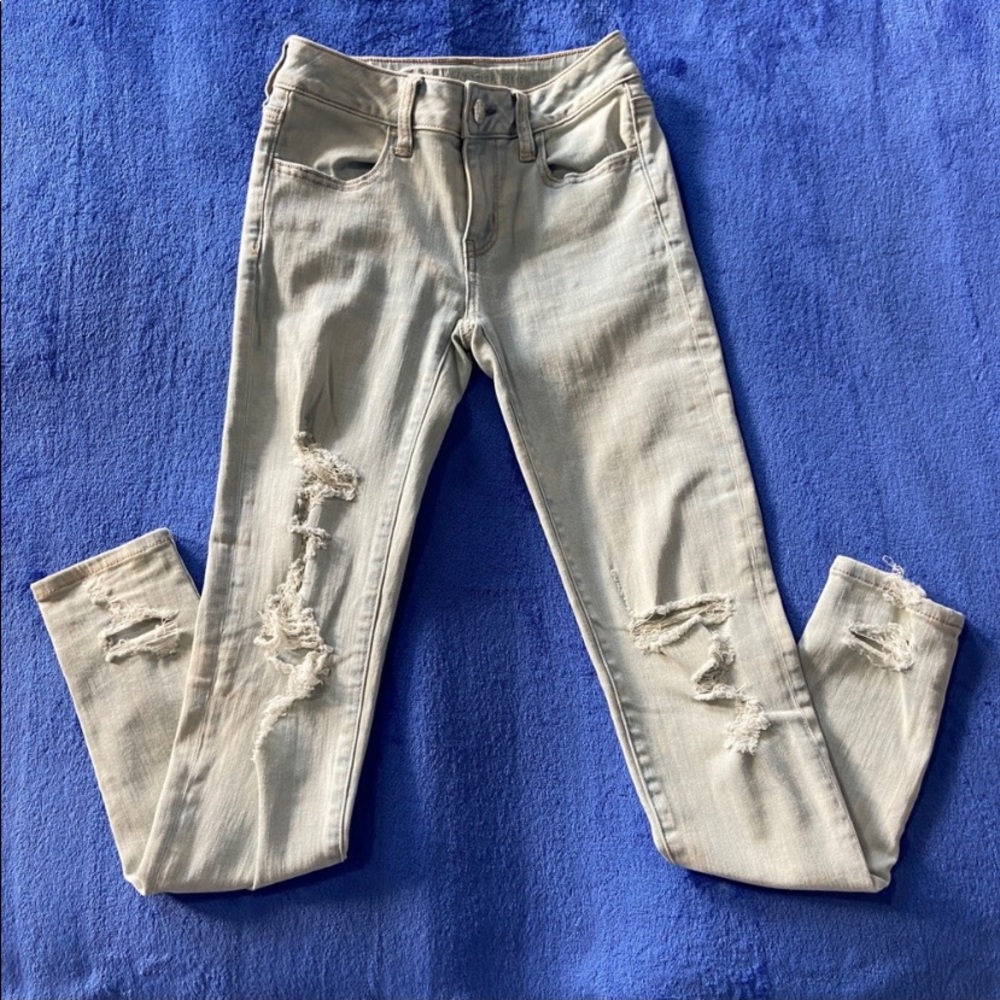 American Eagle Ripped Skinny Faded Jean Jeggings